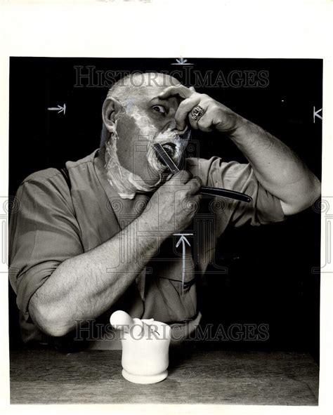 Floyd Nixon Shaving 1949 Vintage Press Photo Print Historic Images