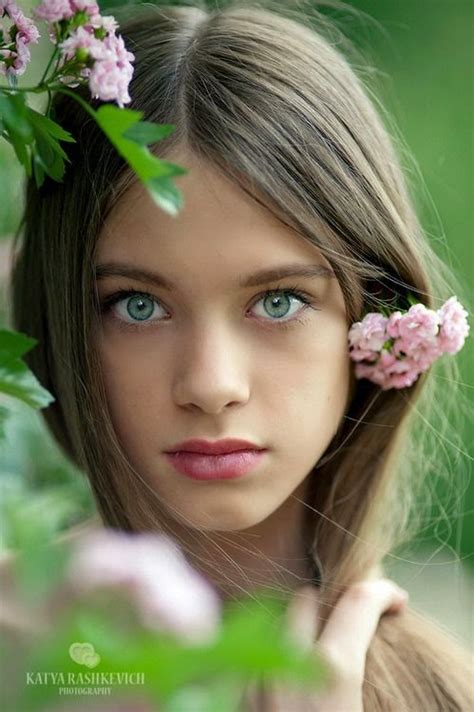 Blue Eyes Girls Looking Beautiful And Gorgeous Funky Pics World