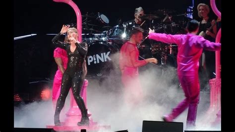 Pink Beautiful Trauma Live Beautiful Trauma World Tour Amalie Arena