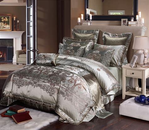 I got a king size and i am happy with the amount of blanket that hangs off each side. Silver Silk Cotton Satin Jacquard Luxury Chinese Bedding ...
