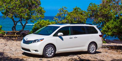 2015 Toyota Sienna First Drive Review Car And Driver