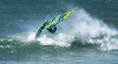 Point Impossible Windsurfing Spot Guide