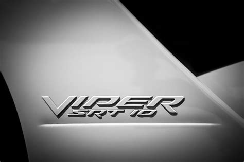 2006 Dodge Viper Srt 10 Emblem 0062bw Photograph By Jill Reger Fine