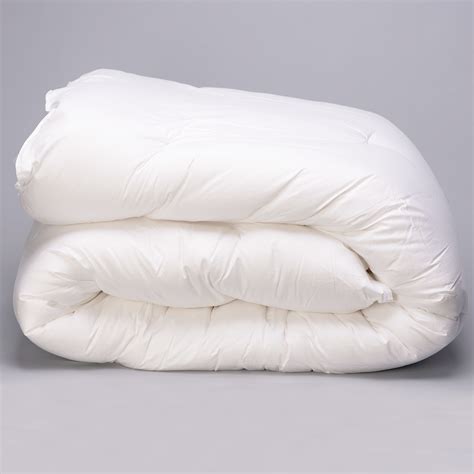 Wool mattress toppers are warm in cold weather and cool in warm weather. Deluxe Australian Wool Mattress Topper | 45th Street ...