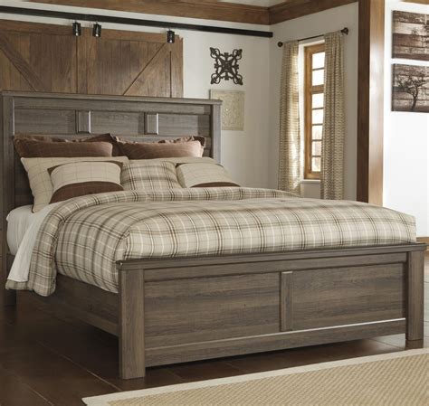 Signature Design By Ashley Juararo Transitional Queen Panel Bed Royal