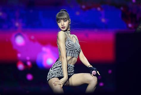 Blackpinks Lisa Is Now Officially The Most Followed K Pop Idol On