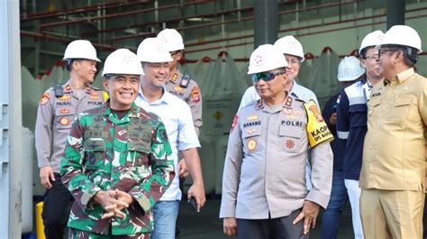 Kapolda Kaltim Beserta Pangdam VI Mulawarman Melakukan Pengecekan