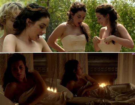 Nackte Adelaide Kane In Reign