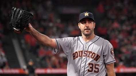 Astros Justin Verlander Becomes 18th Pitcher To Reach 3000 Career