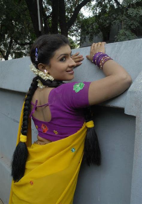 South Indian Cinema Actress Rupa Sri Sexy In Saree