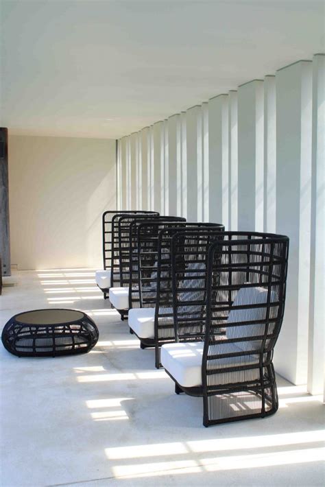 Heated loungers, heated lounge chairs, spa wet table & hammam. Spa chairs - Skyline Design