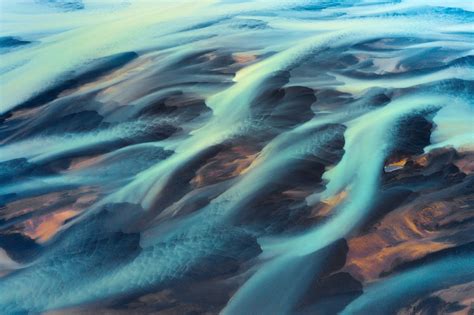 17 Aerial Photos of Iceland's Glacial Rivers You Won't Be...