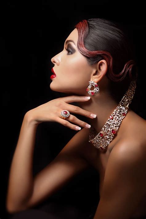 Jewelravi Jewelry Shoot 2012 On Behance Jewelry Model Fashion
