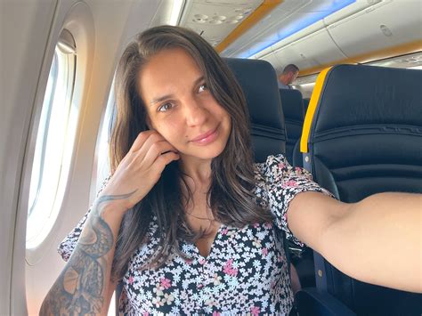 Tw Pornstars Alina Henessy Twitter First Time In 3 Years Flying Without Mask🙈☺️👏🎉🎉🎉 753