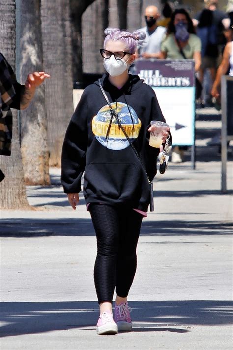 Who will pharrell williams pick in his new marilyn. KELLY OSBOURNE Leaves Joan's on Third in Los Angeles 08/08 ...
