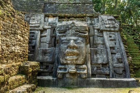 Lamanai Archaeological Reserve Mayan Mast Temple In Belize Stock Photo