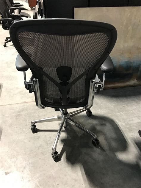 Herman Miller Aeron Graphitechrome Fully Adjustable Task Chair Size C