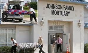8 Bodies Found Inside Abandoned Funeral Home In Fort Worth Texas Daily Mail Online