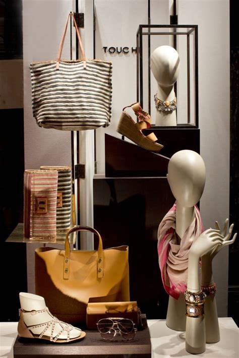 Pin By Dana Nauta On Retail Fixtures Fashion Window Display