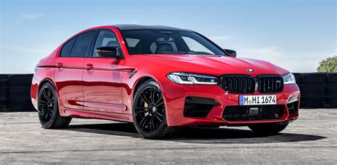 The Unbeatable Dynamism Of A Sports Car In The New Bmw M5 And Bmw M5