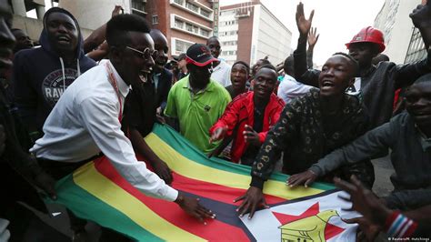 Zimbabwes Zanu Pf Wins Majority Of Seats Dw 08012018