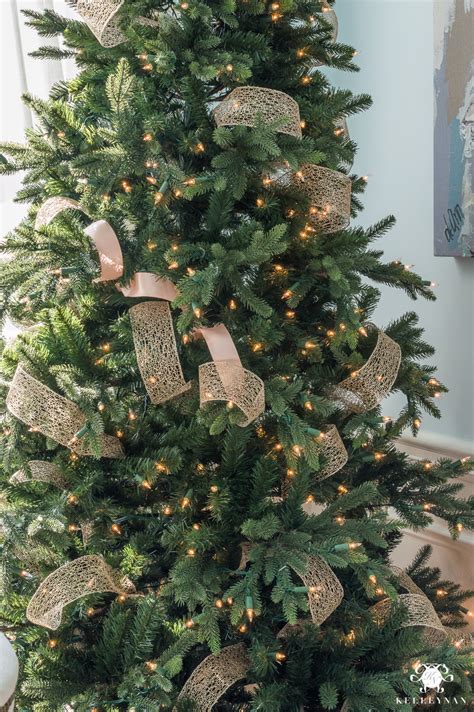 How to Decorate a Christmas Tree with Ribbon | Kelley Nan