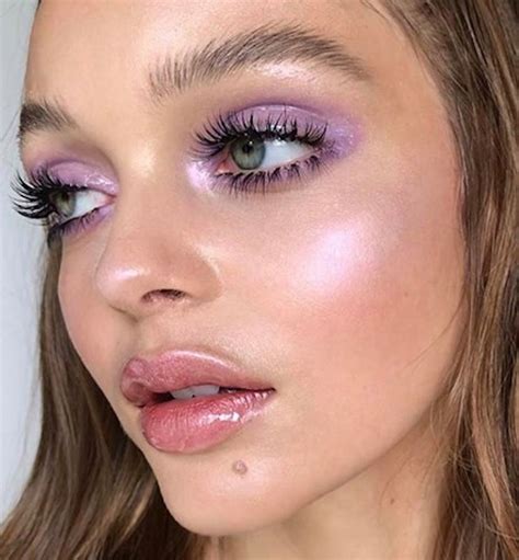 Washed Pastel Makeup Is Here To Replace The Natural Glam In 2020
