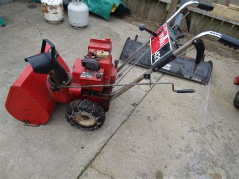 Then put that much oil back in to start with and then check the oil level. Toro 521 Snowblower 21" Electric Start, | K & C Auctions Blaine 38 | K-BID