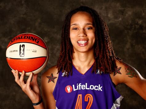 Brittney Griner Says Being Gay Doesnt Define Who She Is For The Win
