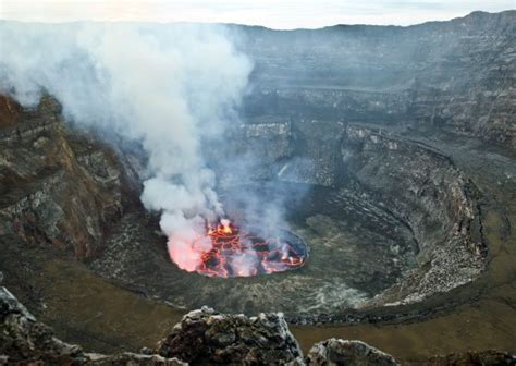Thousands of residents in goma, a major city in the eastern democratic republic of congo, are spending the night outdoors following eruption of mount nyiragongo earlier saturday, according to a. Foto de Goma, North Kivu Province: Nyiragongo Volcano More ...