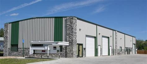 Materials for an average sized, residential steel building can range $7 per square foot for large buildings such as a 80x100 building and go up to $10 psf for a small 30x40 building. Compare Steel Building Prices - 2018 Cost Guide ...