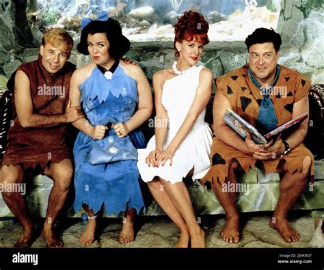 Rick Moranis Rosie Odonnell Elizabeth Perkins John Goodman The Flintstones 1994 Fotografía