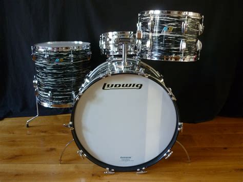 Ludwig Super Classic 1970 Black Oyster Pearl Drum For Sale Purple Chord
