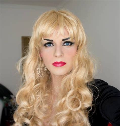Crossdresser Great Makeup And Hair Very Pretty Indeed Fembois Maquillaje Makeup Girly