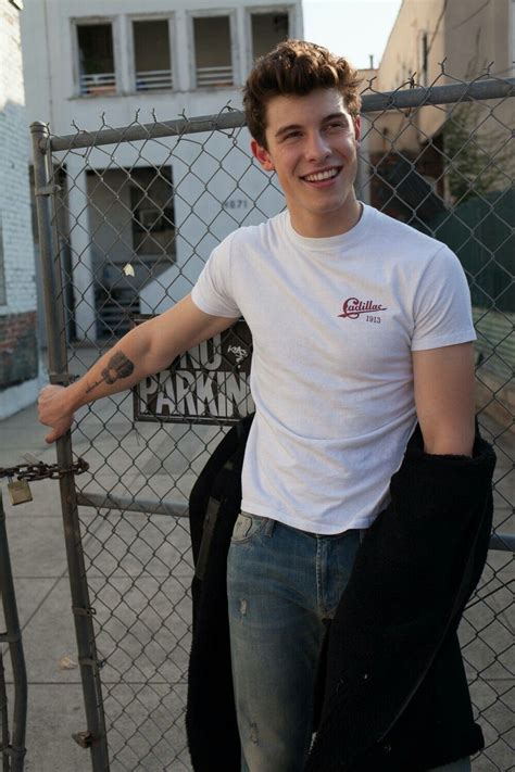 Conseiller de quartier #lillecentre ma vie pro est là @jddwvr. White shirt and blue jeans. Shawn Mendes 1/2 | Shawn ...