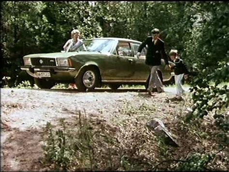 1972 Opel Commodore [b] In Vem älskar Yngve Frej 1973