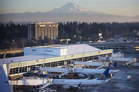 Sea Tac Wants To Curb Carbon Without Limiting Your Travel Thats A