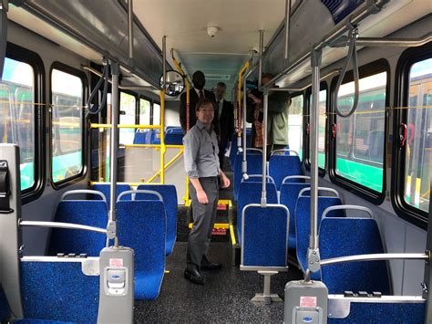 Transportation Mcts Unveils 28 New Buses Urban Milwaukee