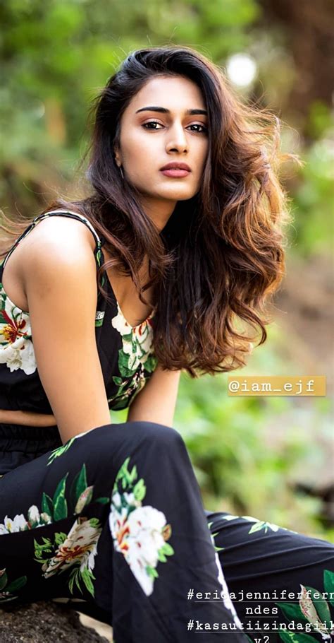 Beautiful Indian Actress Gorgeous Girls Erica Fernandes Hot Bengali Bridal Makeup Girl