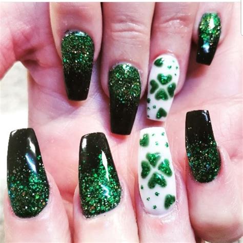 Amazing St Patricks Day Nail Ideas To Try Right Now