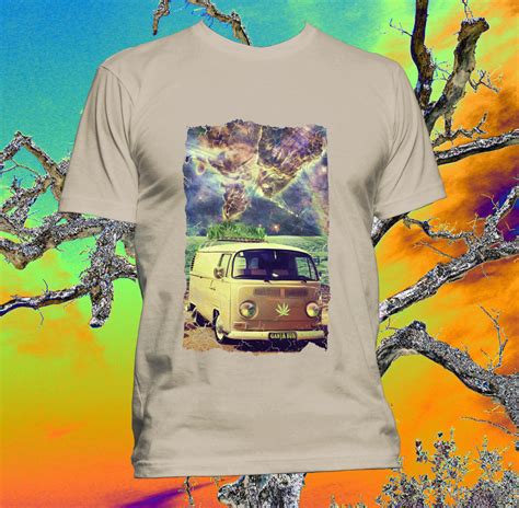 I think the band was at their commercial peak at that time. Ganja Bus - t-shirt for men - Moon Maroon