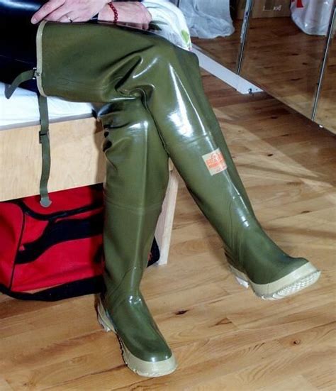 Pin By Rubber Pirate On Gummistiefel Rubber Boots Rubber Waders Rainwear Boots Wellies