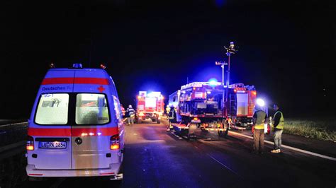 Fotos Ludwigshafen Schwerer Unfall Auf A61 Zwei Menschen Sterben