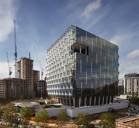 The New Us Embassy In London A Crystalline ‘sugar Cube Worth A Billion Dollars The