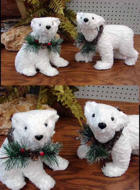 Winter Decor Polar Bear Pair With Wreath Set Of 2 Moose