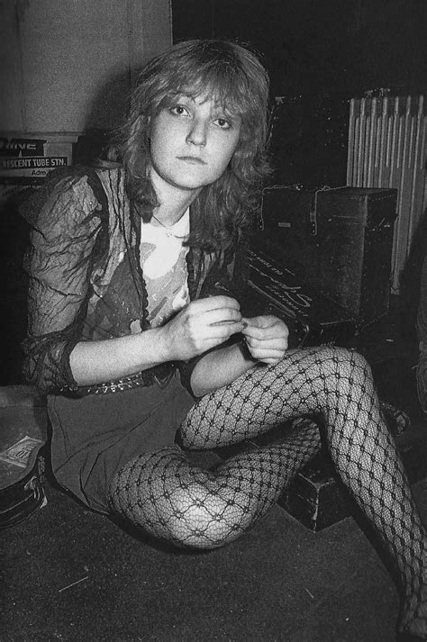 The Slits Viv Albertine Photographed Backstage By Ray Stevenson 1979 Punk Rock Girls Punk