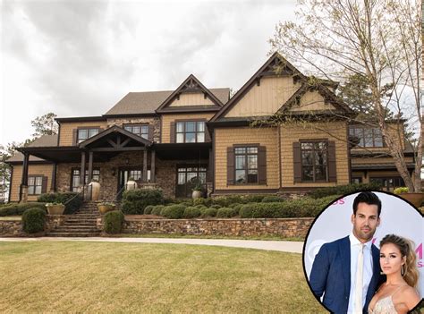 Jessie James Decker And Eric Deckers Gorgeous Georgia Home Is On Sale For 145 Million