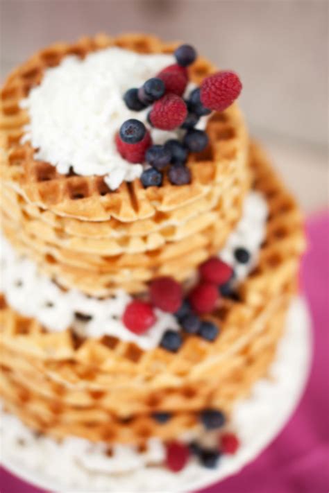 Wedding Cake Alternatives For The Couple Who Just Doesnt Like Cake Waffle Cake Brunch Cake