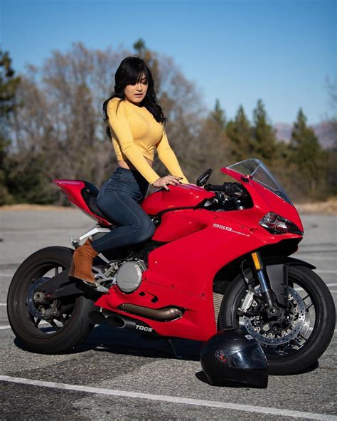 Honda Scrambler Ducati Motorcycles Girls On Bike Bikes Girls