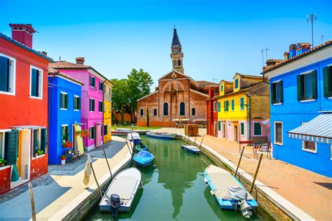 Turismo Isla De Burano Visitas Cerca De Venecia Cómo Llegar 101viajes